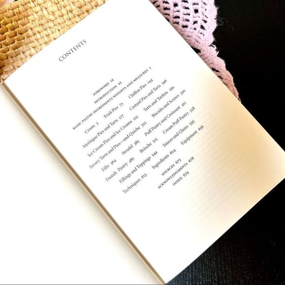 Retro Vintage 90’s The Pie and Pastry Bible Cookbook - Picture 5 of 15